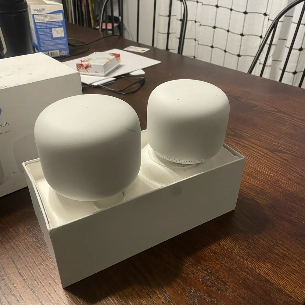 Google Nest WiFi router and mesh access point - New open box